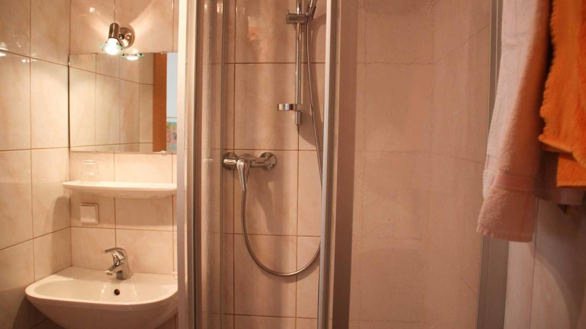 Privatunterkunft Gaestehaus Sonnenheim *